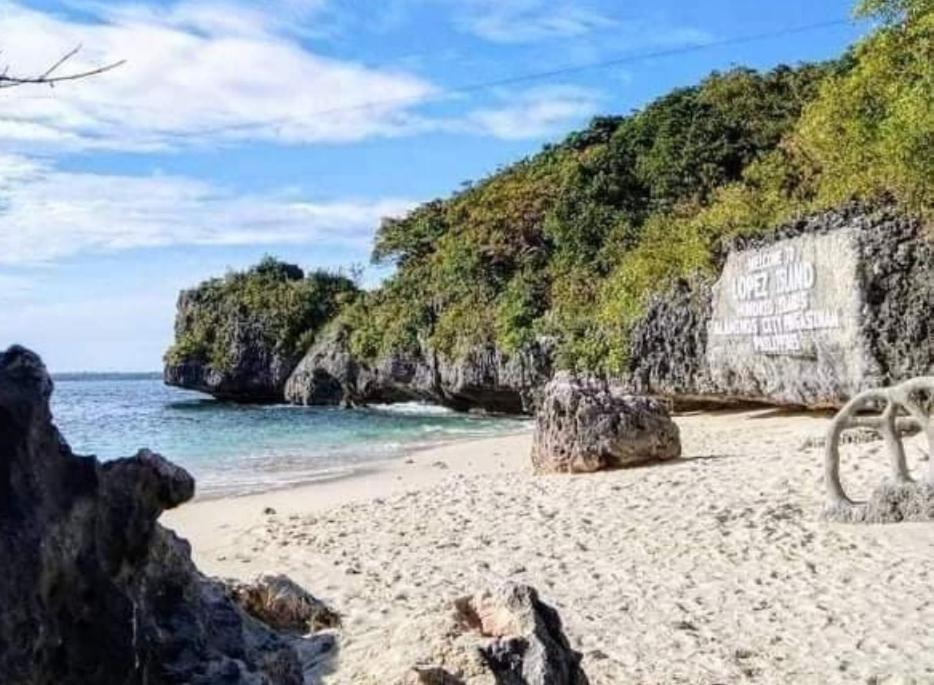 Carribean Transient House Bed & Breakfast Lucap Dış mekan fotoğraf